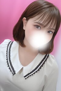 華彩みれな